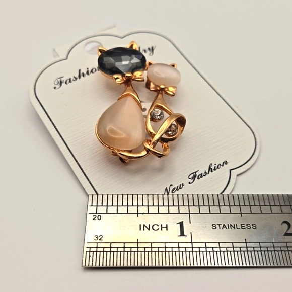 NWOT Two Kitty Cat Sitting Brooch/Pin Rose Gold Tone - Picture 6 of 6